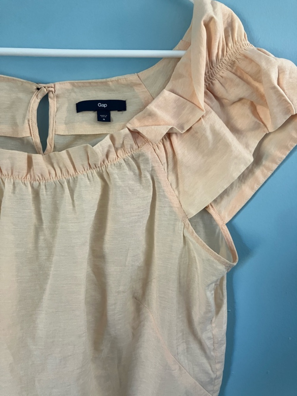 GAP Peach Ruffle-Trim Off-Shoulder Top - Picture 3 of 7